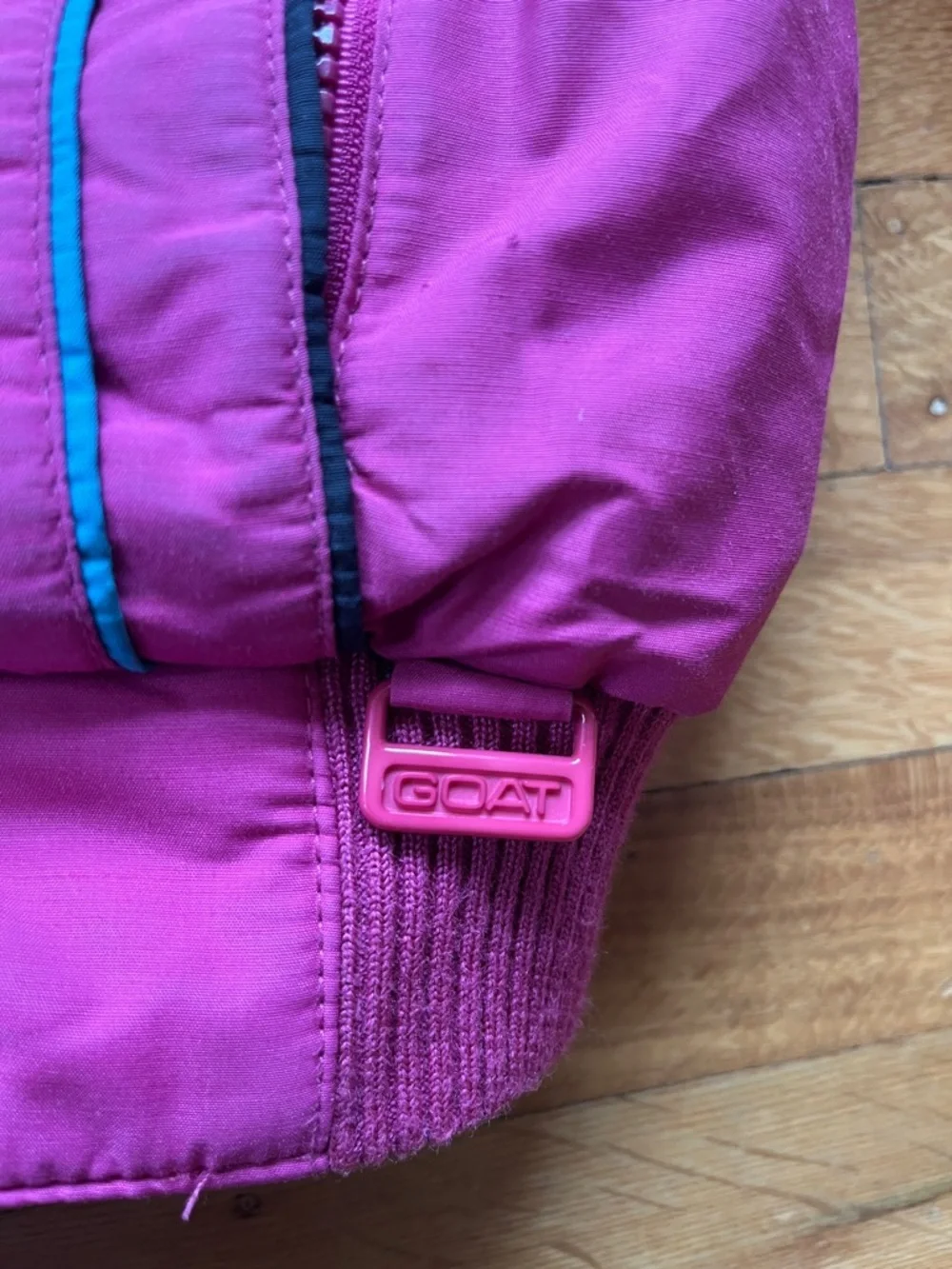 Vintage 80s retro duck down ski jacket bubble coat pink cropped M mountain goat
